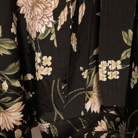 BCBG MAX AZRIA floral kimono dress - Picture 2 of 6